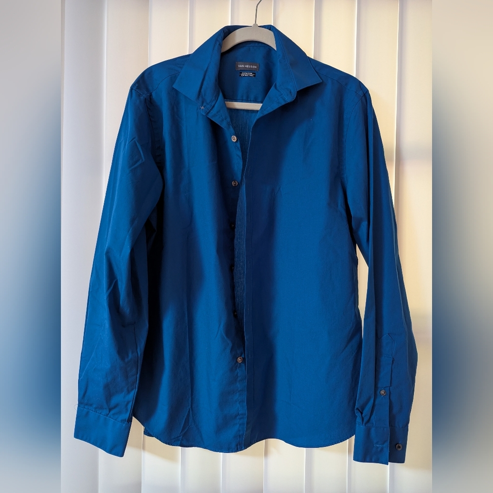 Van Heusen Men's  Extra  Slim Winkle Free Blue Button-Up Shirt Size L